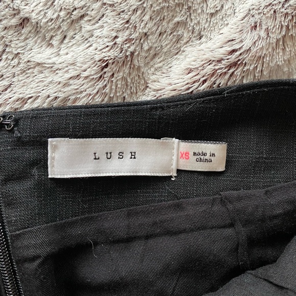 Black Embroidered Skirt - Picture 2 of 3